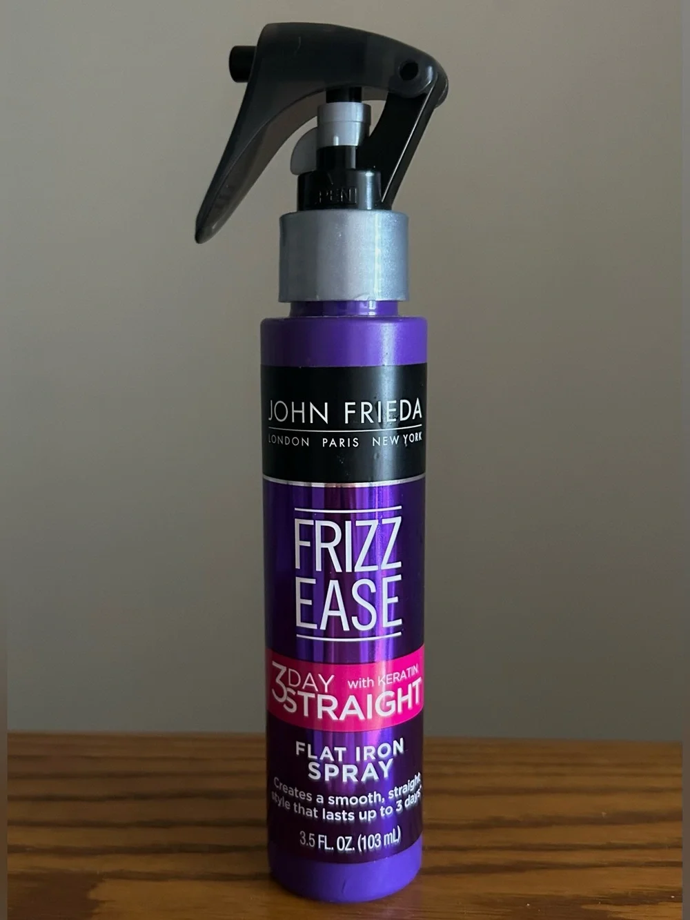 Frizz Ease 3 Day Straight Flat Iron Spray